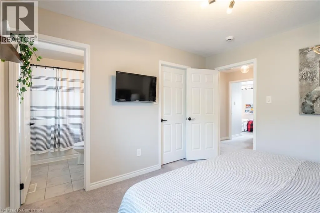 230 AVONSYDE Boulevard Unit# 15, #15