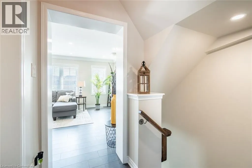 230 AVONSYDE Boulevard Unit# 15, #15
