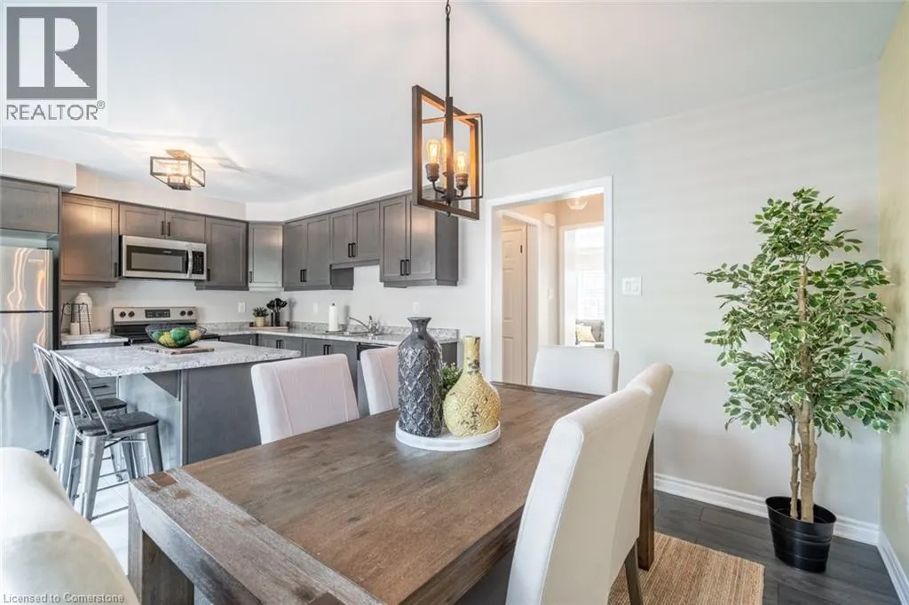 230 AVONSYDE Boulevard Unit# 15, #15