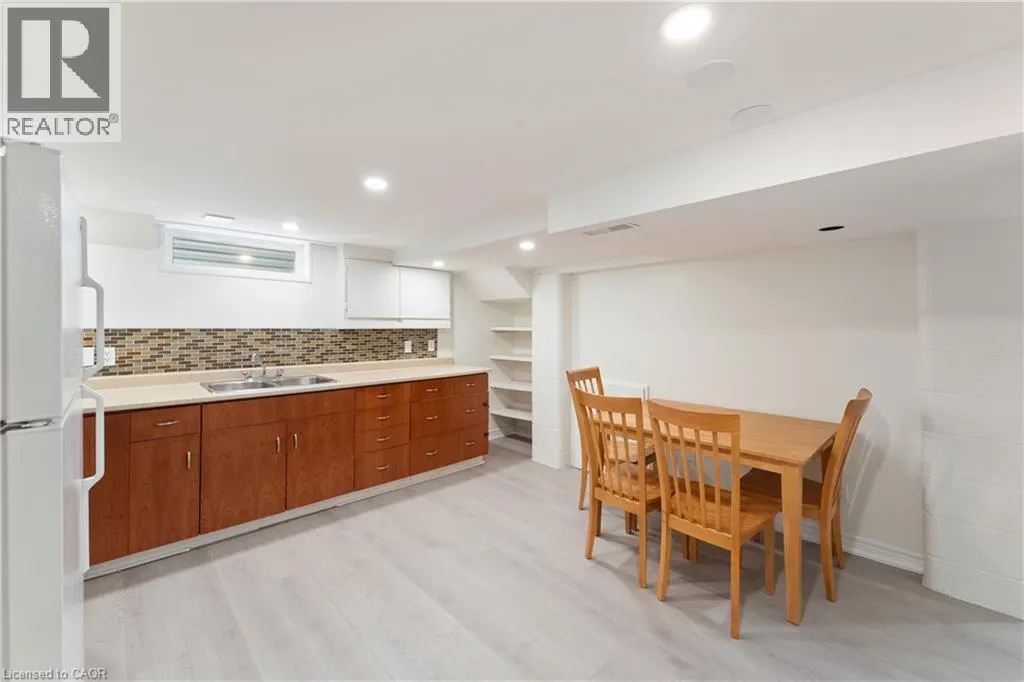 136 MOHAWK Road