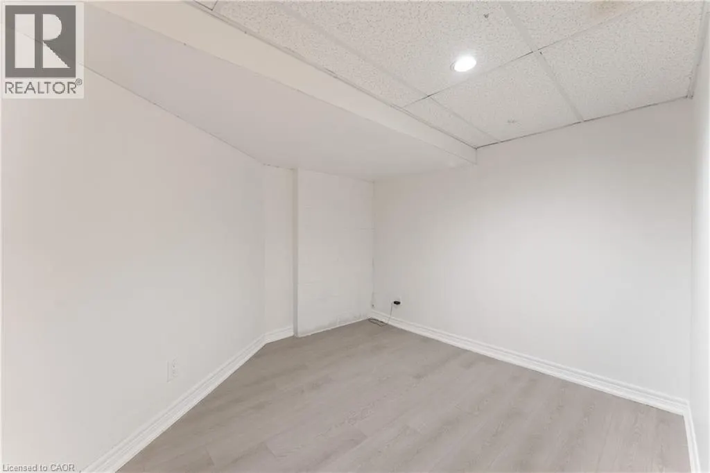 136 MOHAWK Road