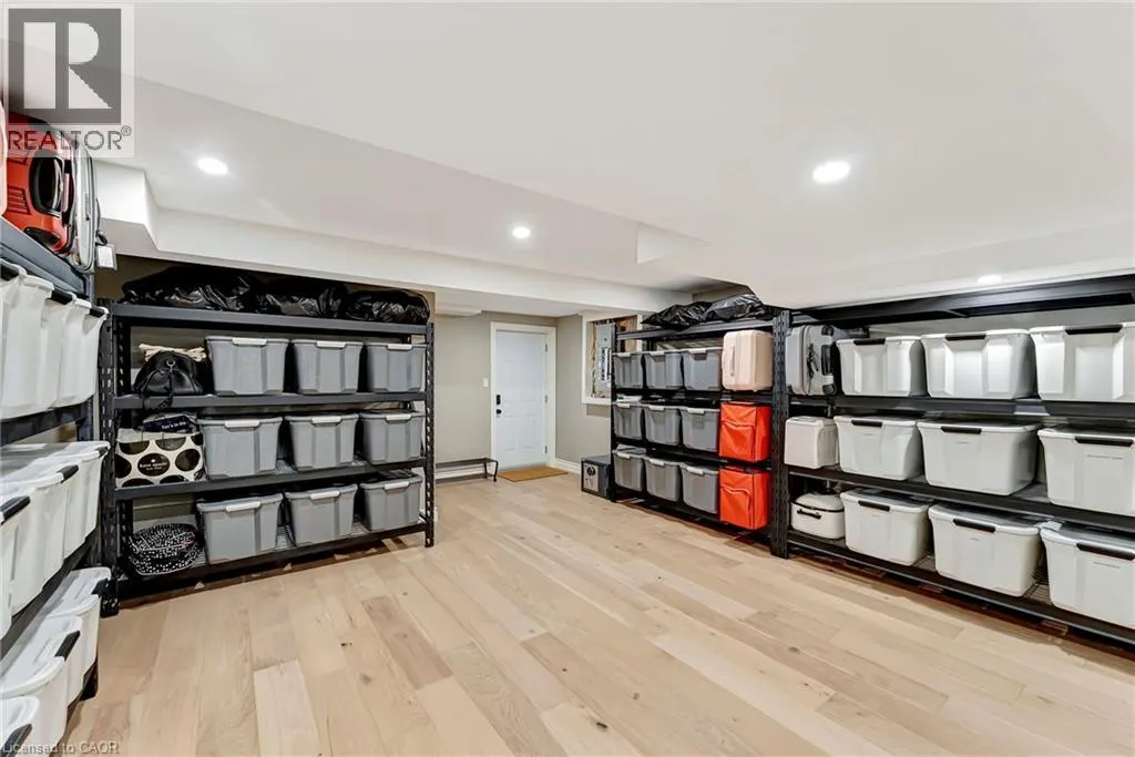 999 W GOVERNORS Road W