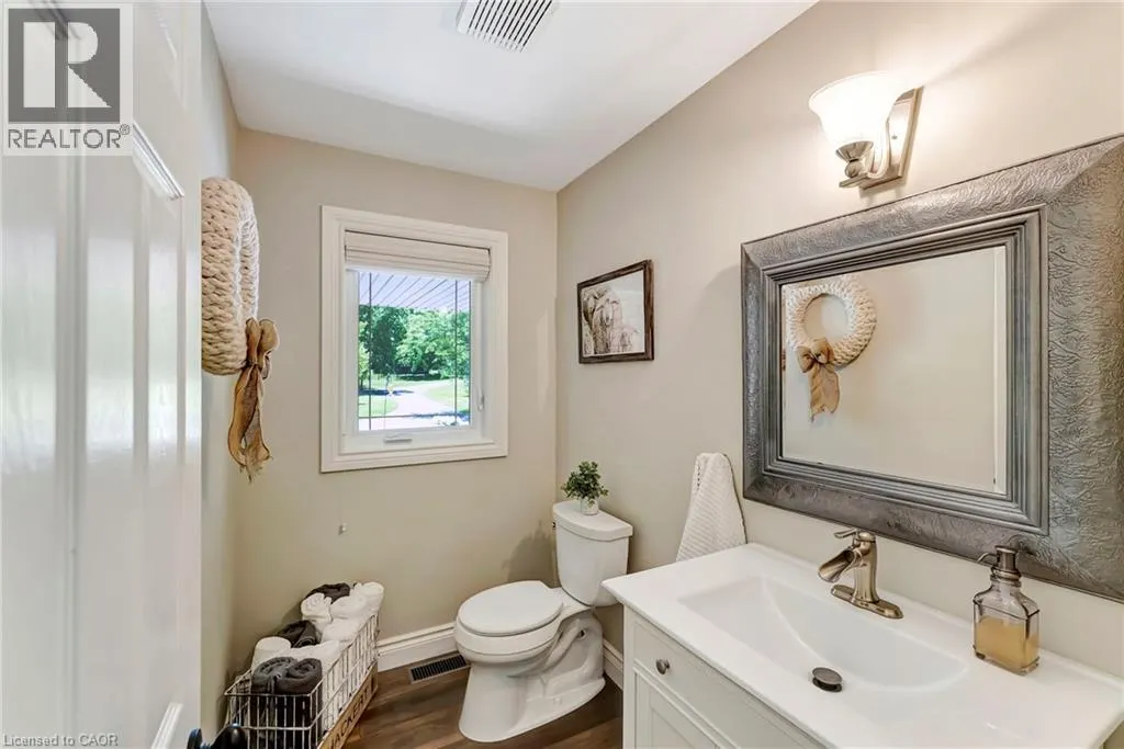 999 W GOVERNORS Road W