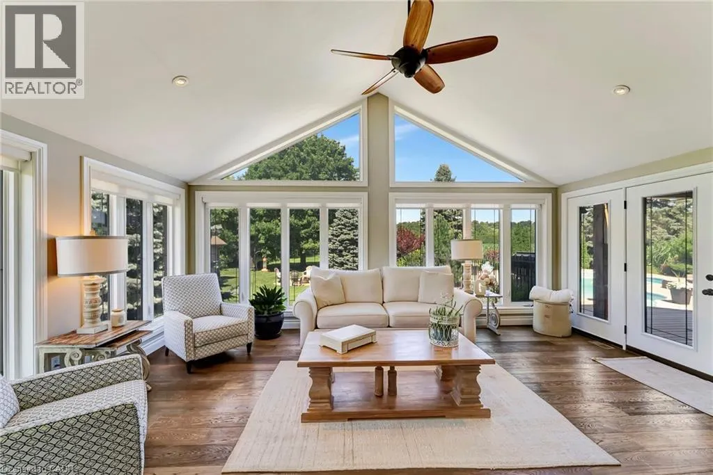 999 W GOVERNORS Road W