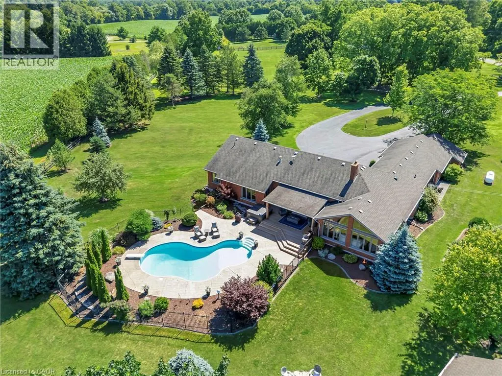 999 W GOVERNORS Road W