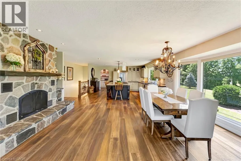 999 W GOVERNORS Road W