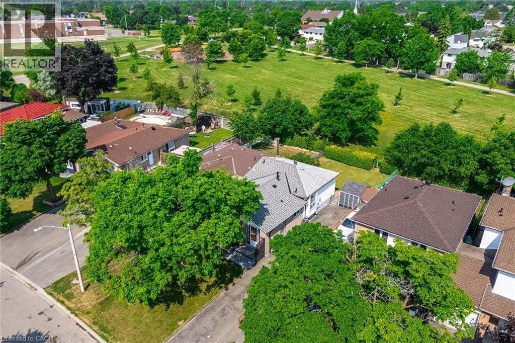 48 GLENMORE Crescent