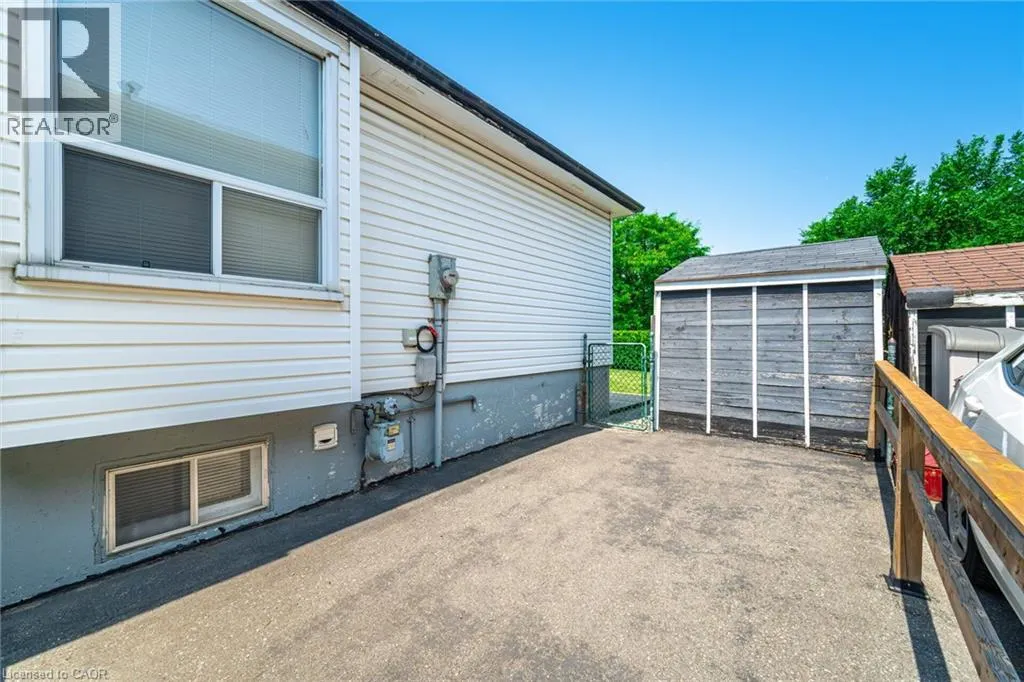 48 GLENMORE Crescent
