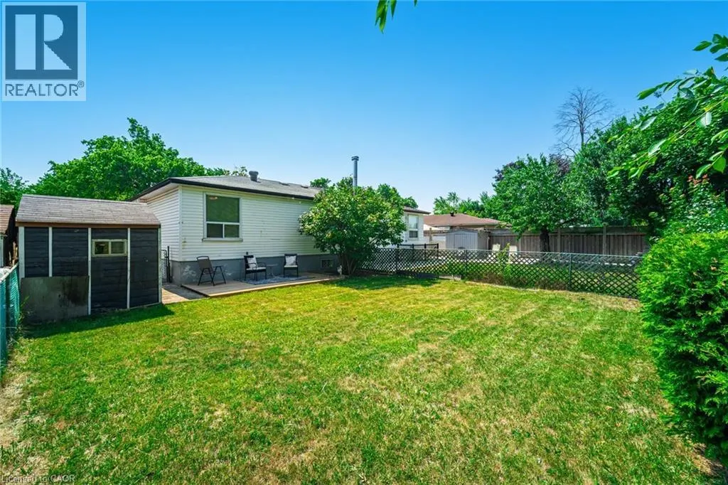 48 GLENMORE Crescent