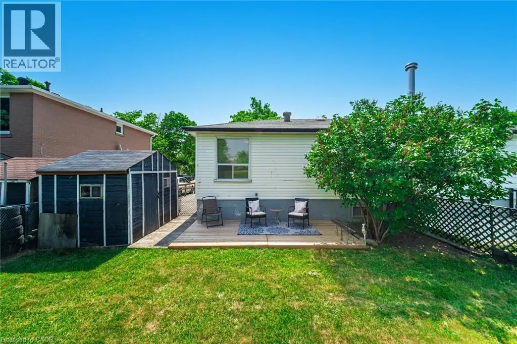 48 GLENMORE Crescent
