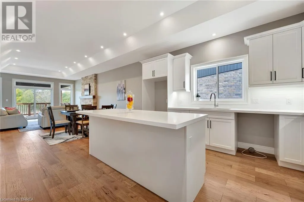 105 CRADDOCK Boulevard