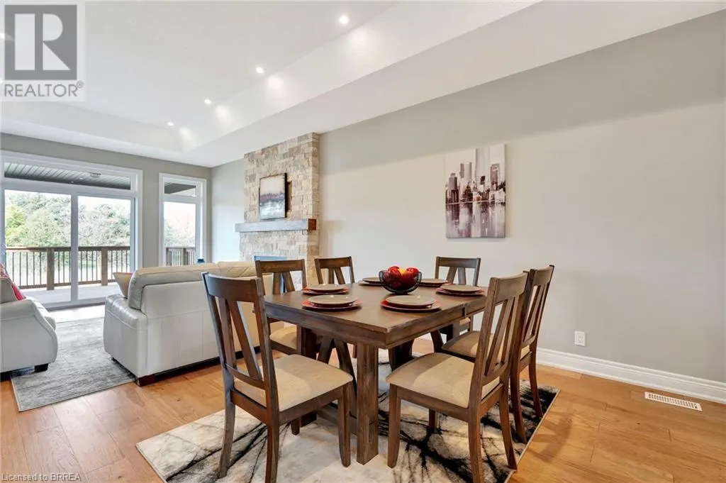 105 CRADDOCK Boulevard
