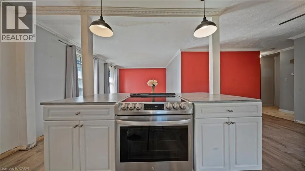 873 SOUTH PELHAM Road