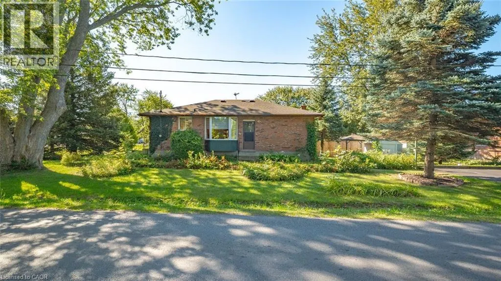 873 SOUTH PELHAM Road