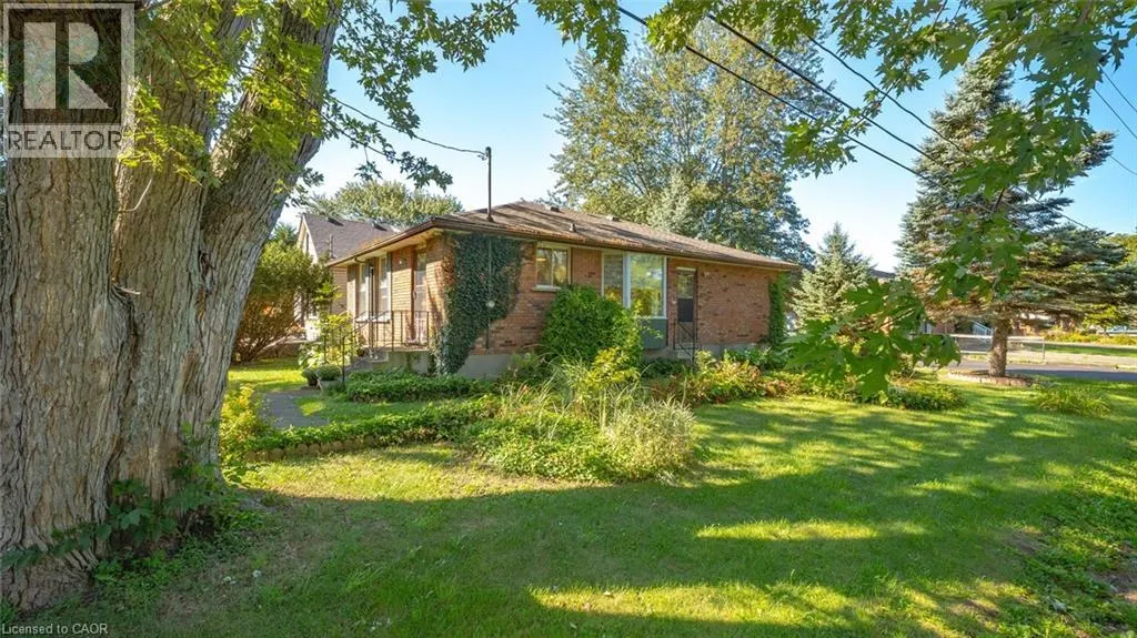 873 SOUTH PELHAM Road