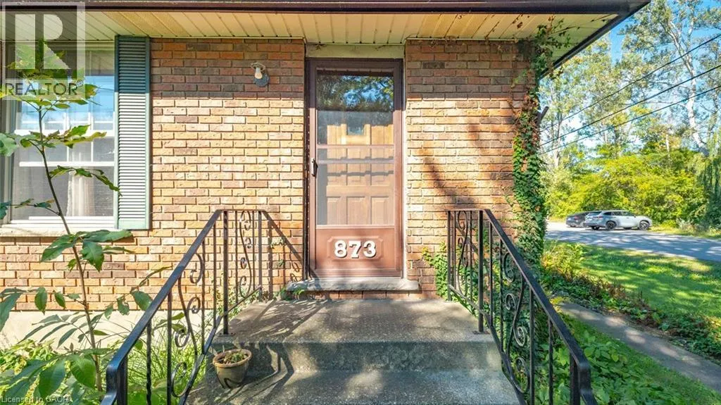873 SOUTH PELHAM Road