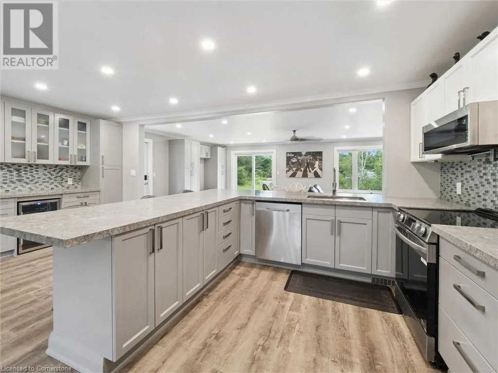 891 PENINSULA Road