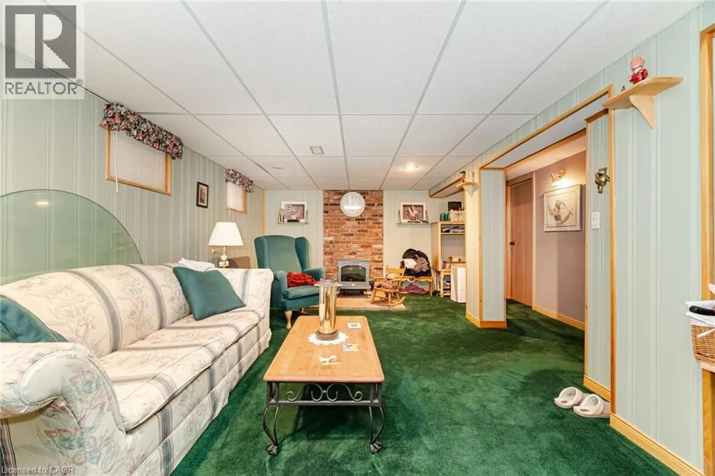 5 STERNE Avenue