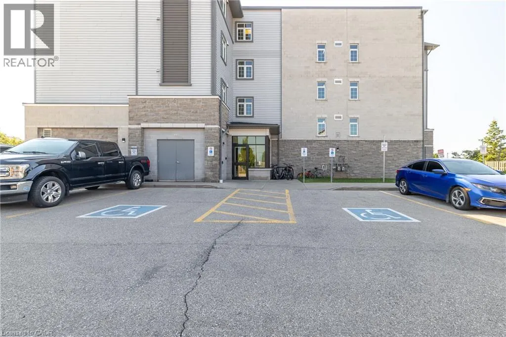 64 FREDERICK Drive Unit# 4, #4
