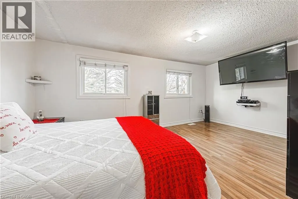 1155 PARAMOUNT Drive Unit# 26, #26