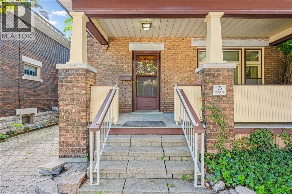 5 DEKAY Street