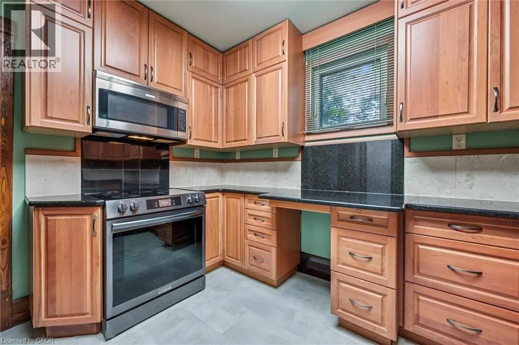 5 DEKAY Street