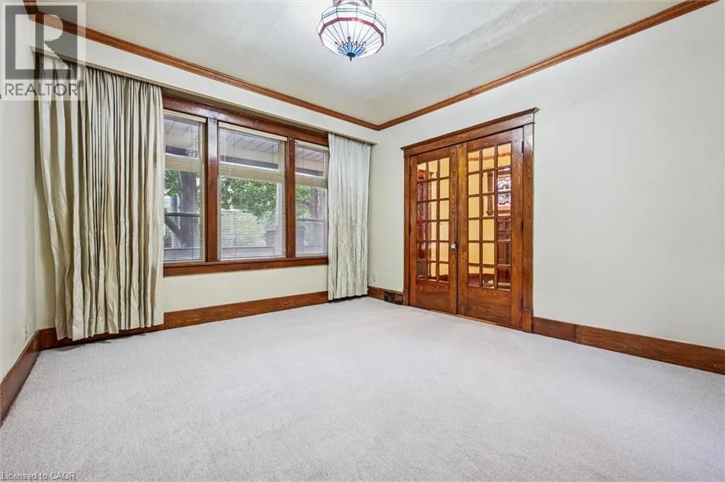 5 DEKAY Street