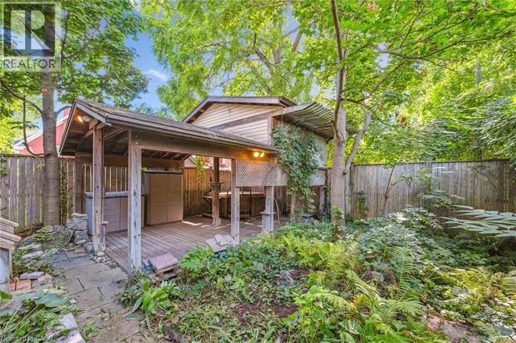 5 DEKAY Street