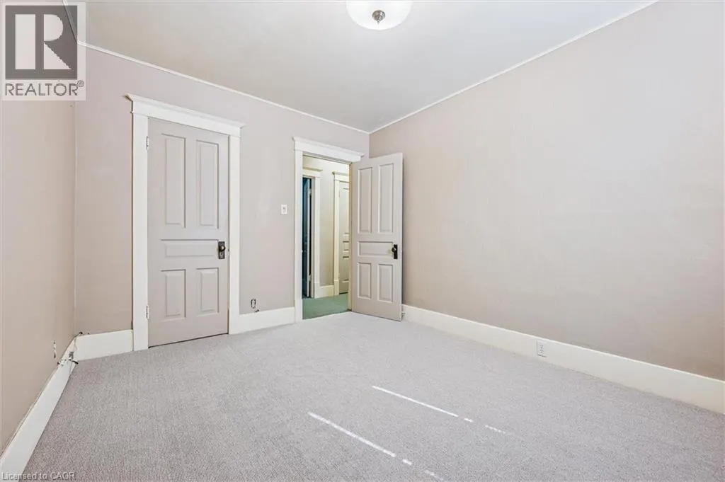 5 DEKAY Street