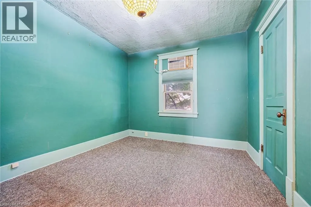 5 DEKAY Street