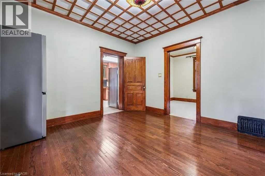 5 DEKAY Street