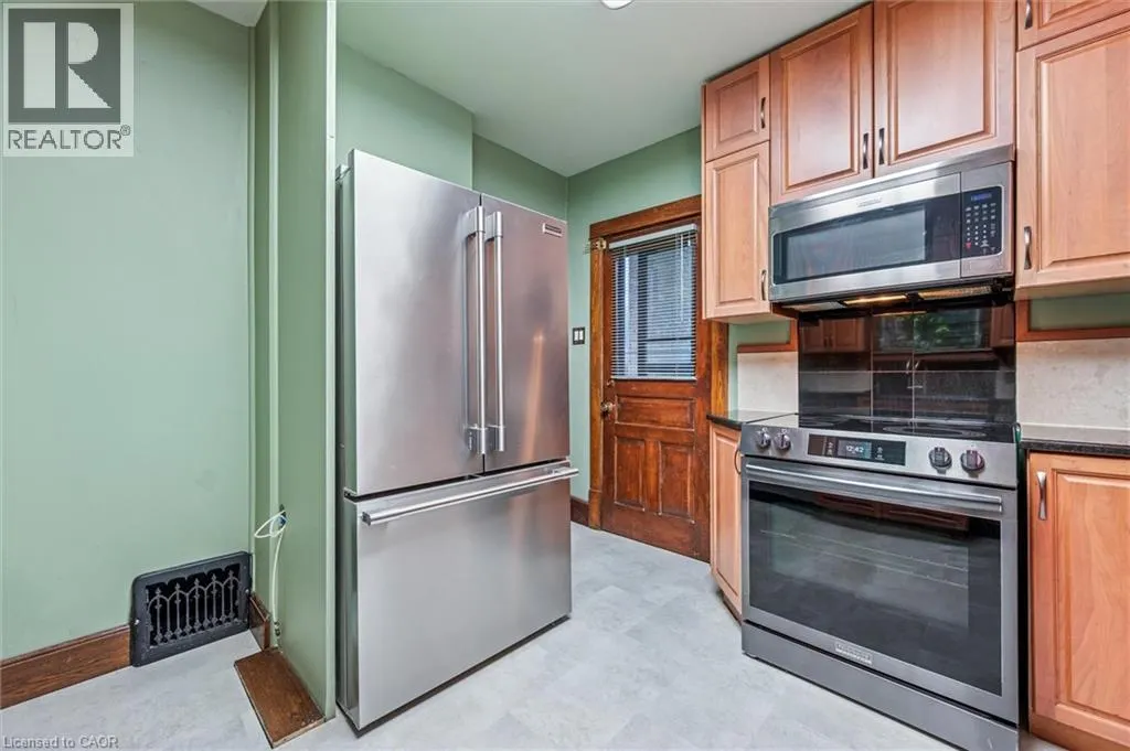 5 DEKAY Street