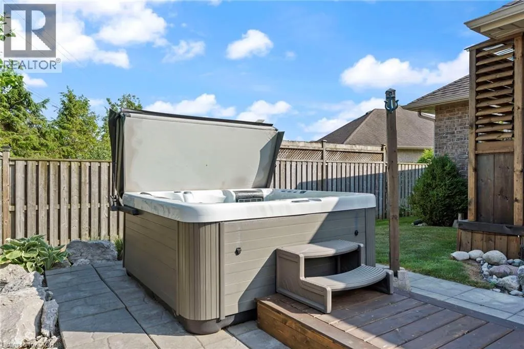 51 GOLDEN MEADOW Drive