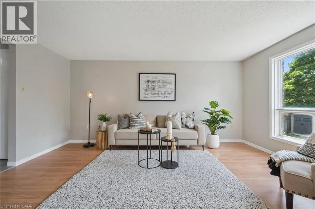 71 MOSS Place