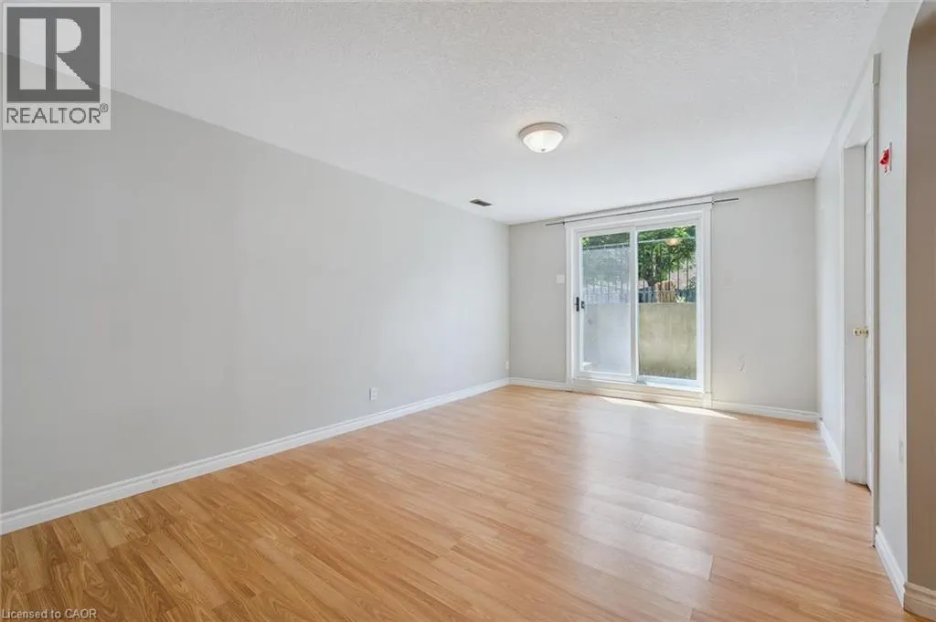 71 MOSS Place