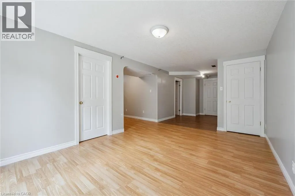 71 MOSS Place