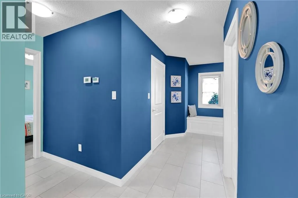 7 CURREN Crescent
