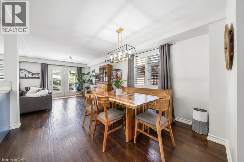12 VALRIDGE Court