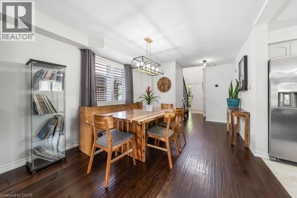 12 VALRIDGE Court