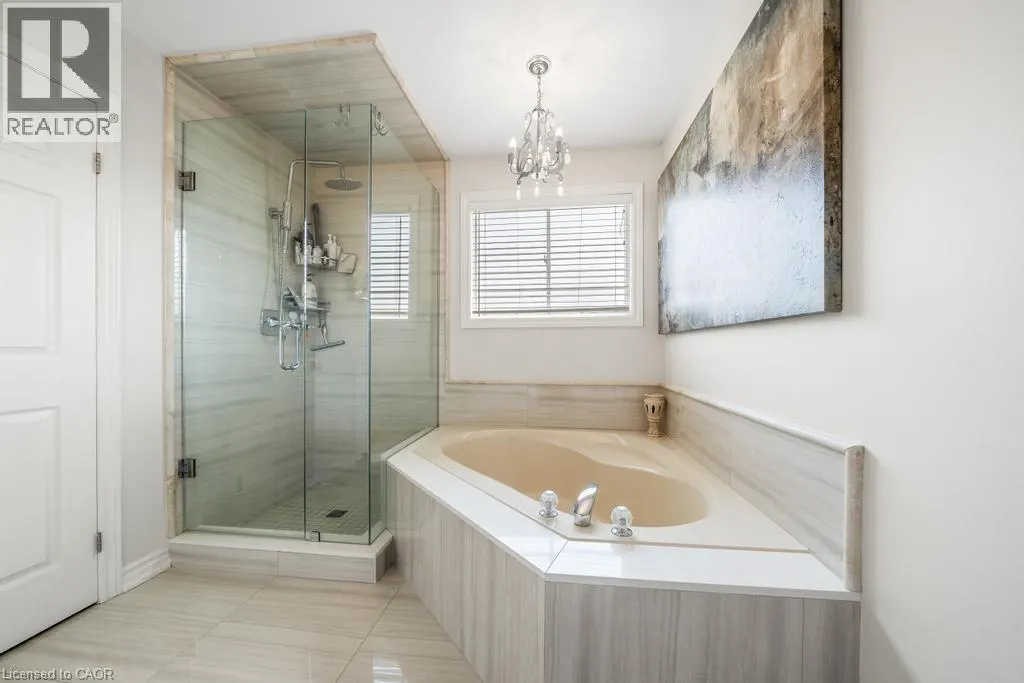 12 VALRIDGE Court