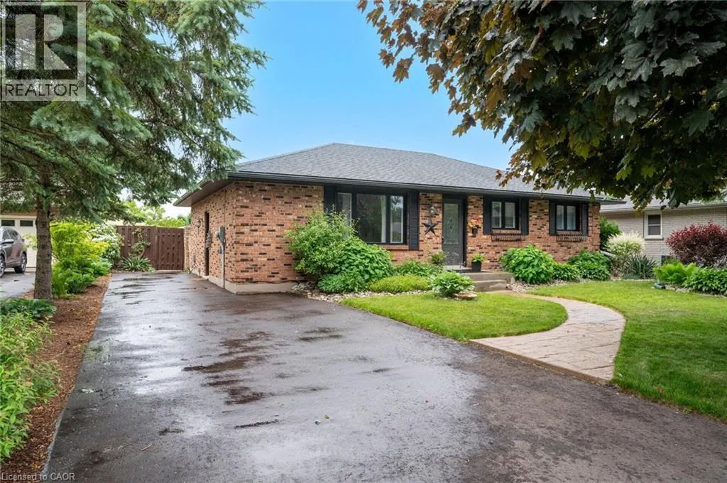 3 KAMPS Crescent