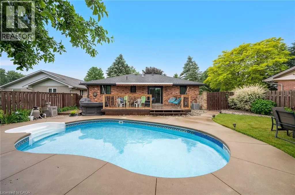 3 KAMPS Crescent
