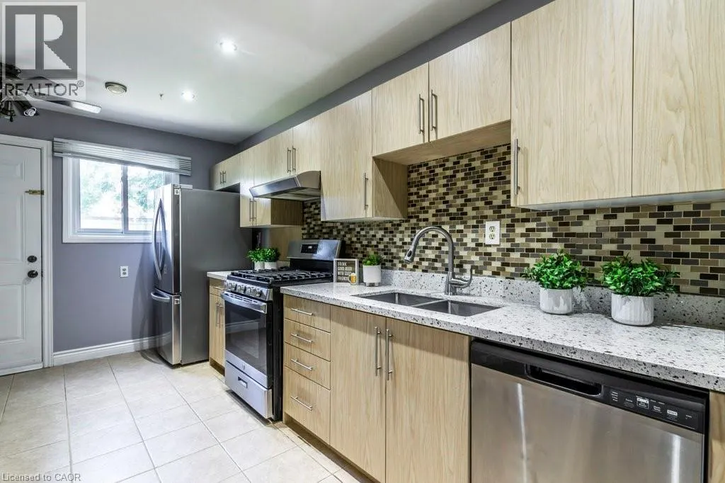 444 STONE CHURCH Road W Unit# M7, #M7