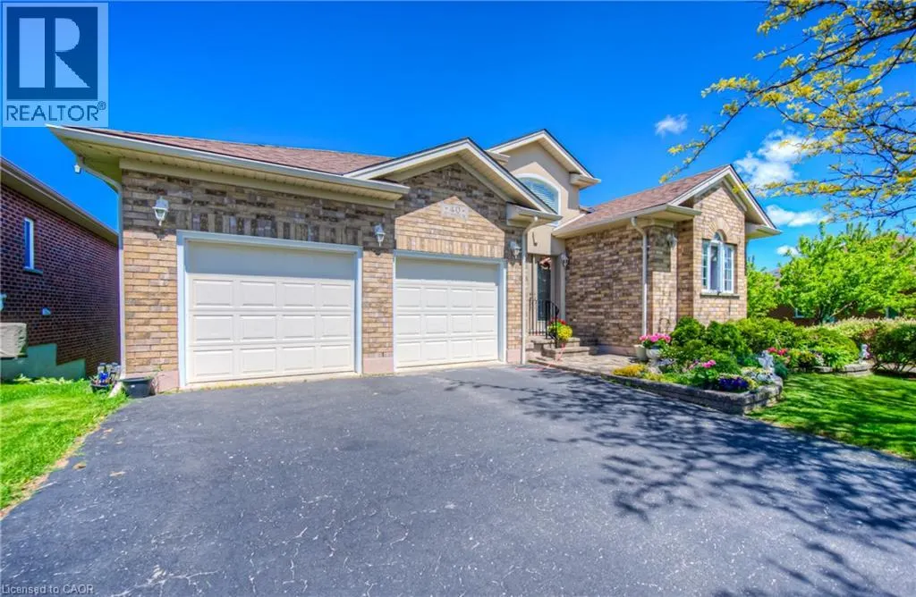 40 DEVONSHIRE Drive