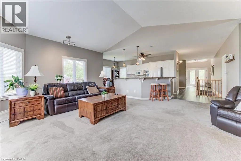 40 DEVONSHIRE Drive