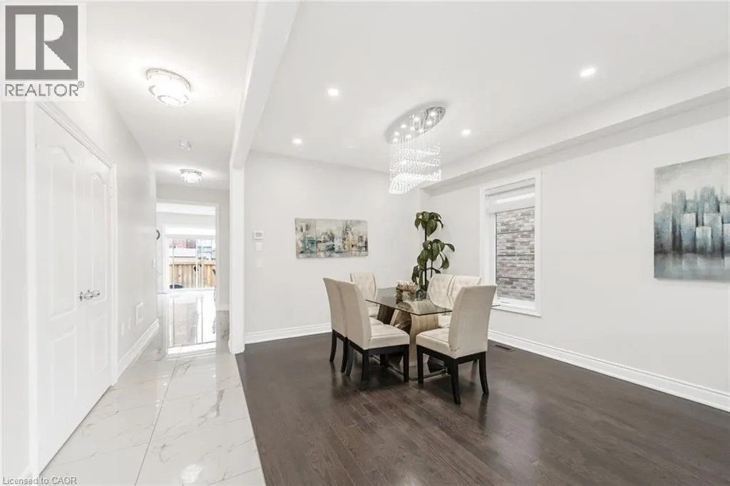 1531 MENDELSON Heights