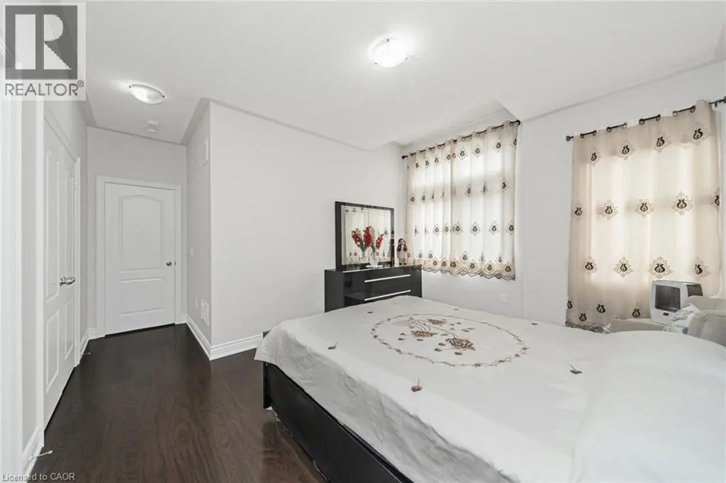 1531 MENDELSON Heights