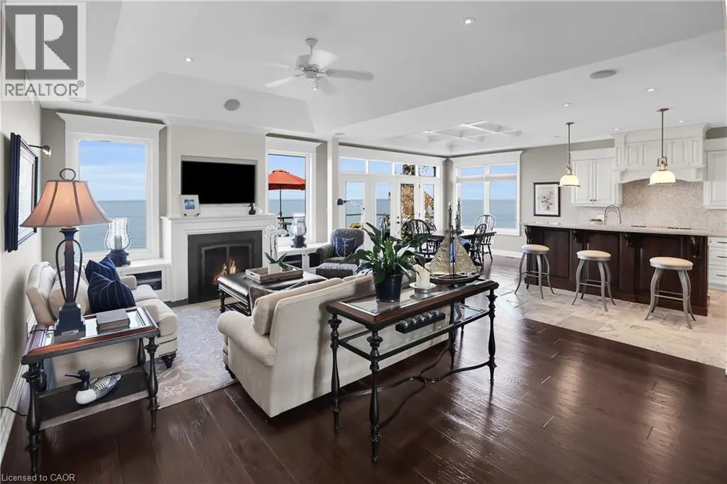 61 LAKE Street Unit# 4, #4