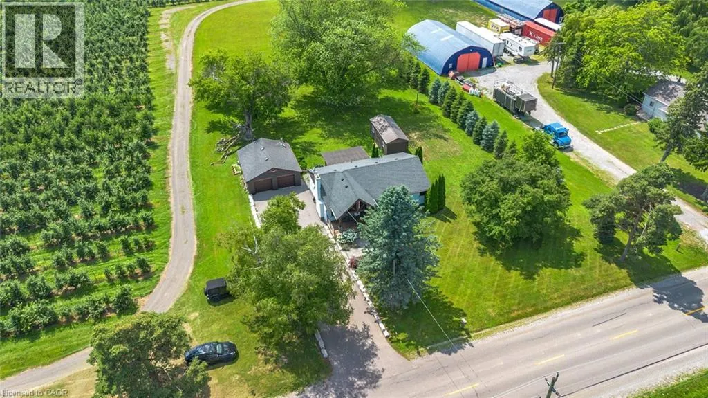 905 BLUELINE Road