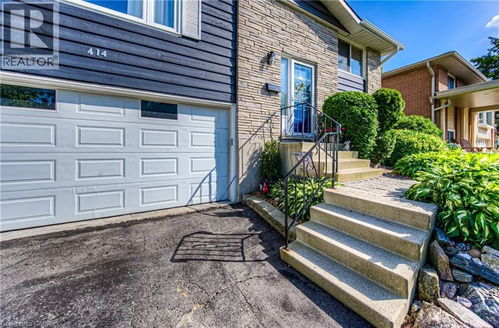 414 LAKEVIEW Drive